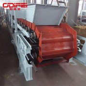 Zásterový dopravník rudy